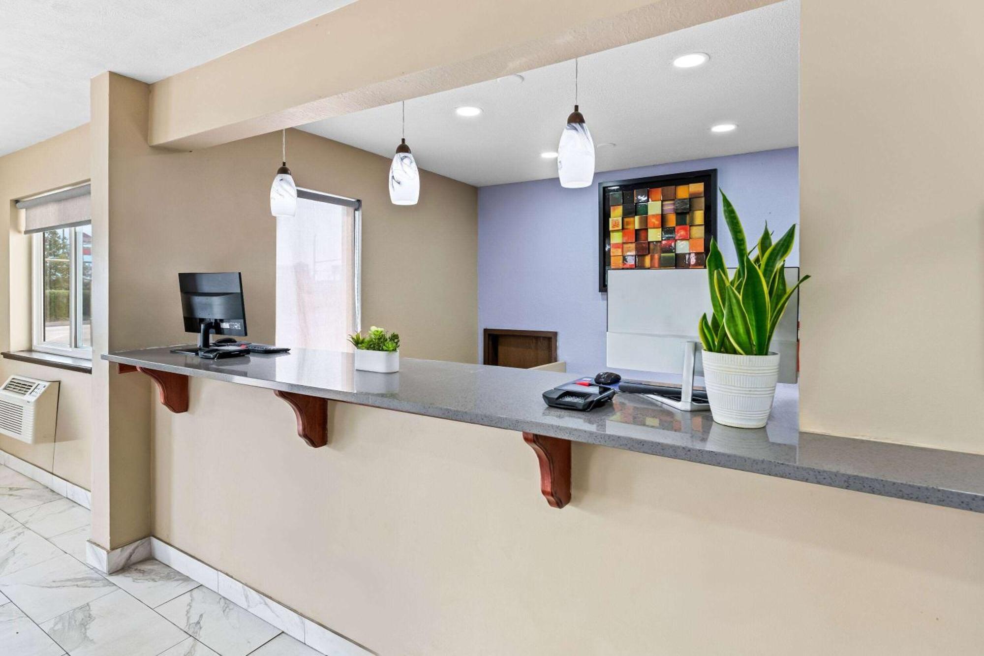במוטל Super 8 By Wyndham Council Bluffs Ia Omaha Ne Area מראה חיצוני תמונה
